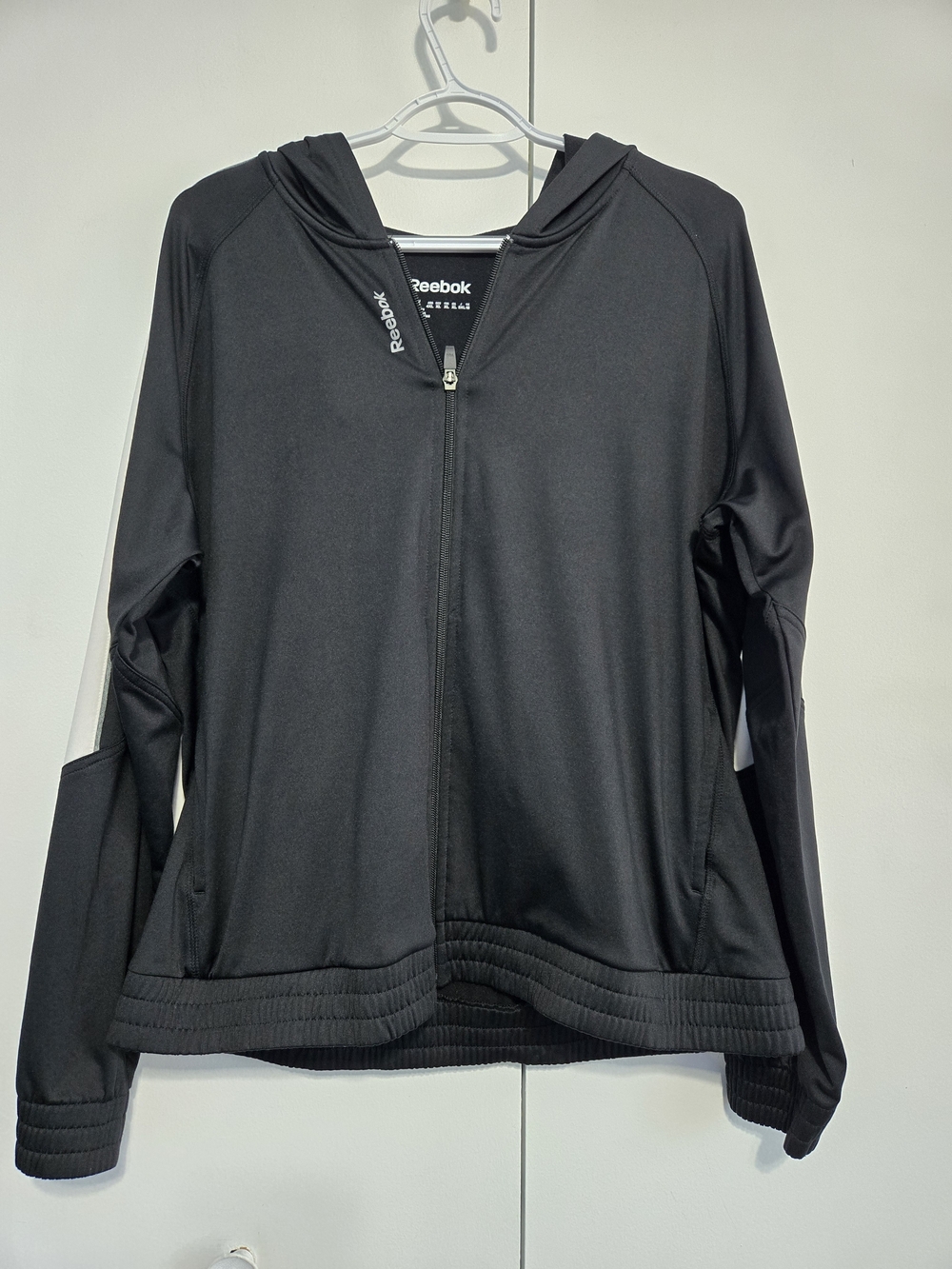 Reebok Black Zip Hoodie Jacket Women's XL Athletic Activewear
